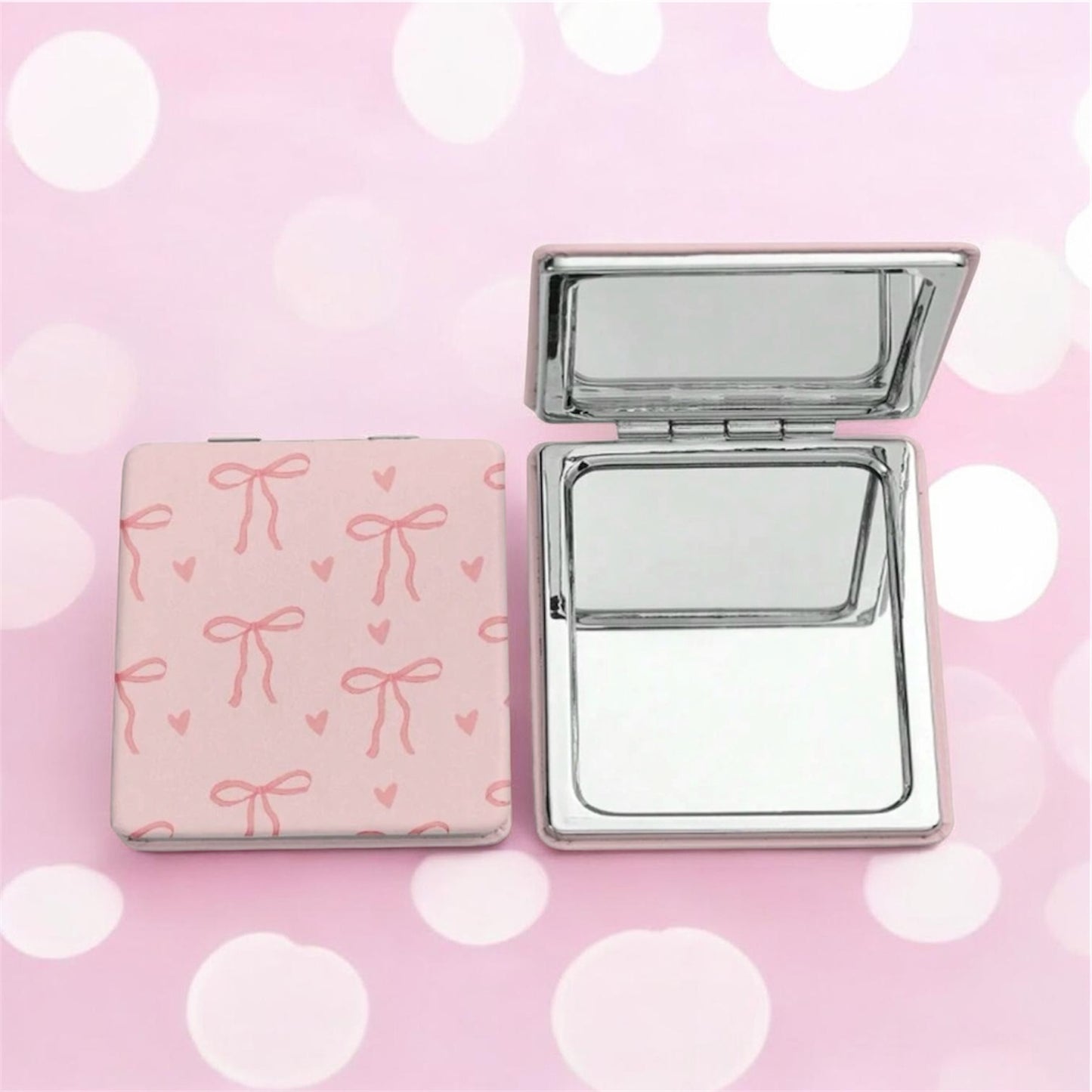 Small Mirror مرأه صغيرة