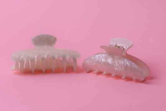 Two Hair Clips كلبسات شعر